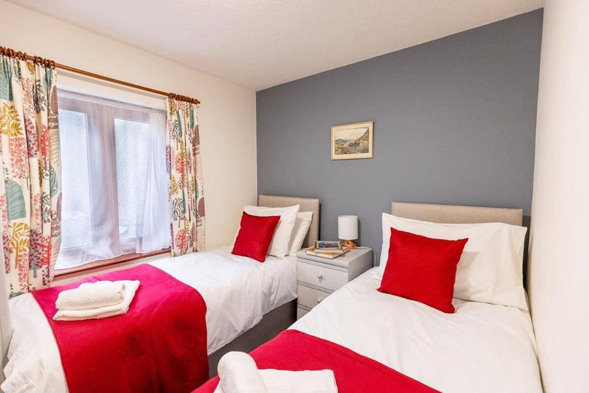 Katherines Court - Spacious Apartment With Rolling Hill Views كندال المظهر الخارجي الصورة