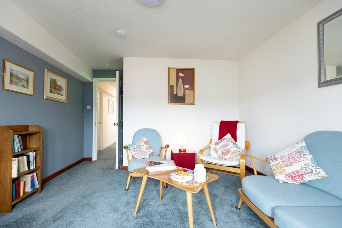 Katherines Court - Spacious Apartment With Rolling Hill Views كندال المظهر الخارجي الصورة